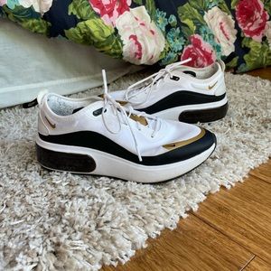 nike women’s air max dia